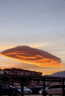 UFOみたいな雲