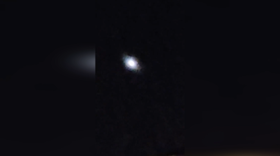 アリゾナ上空で目撃された謎の明るい光