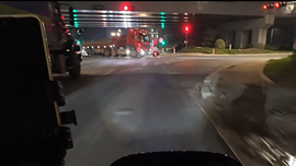 信号無視のスクーターと間一髪で衝突回避