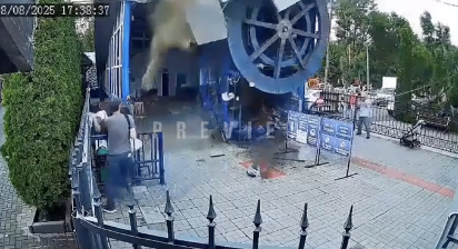 リフトに乗ろうとしたら目の前で崩落