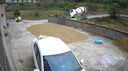 道が狭すぎた？池に転落するミキサー車が相次ぐ