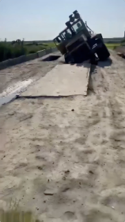 もろすぎた足場