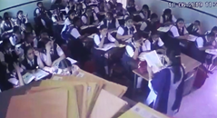 授業中に教室の天井が落下