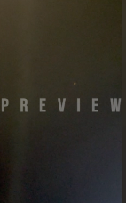 UFO？色と形を変えて移動する謎の光