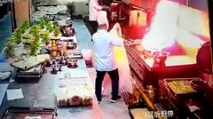 誤った消火方法でどんどん火が拡大