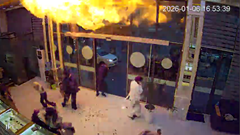 風船にロウソクの火があたり爆発②