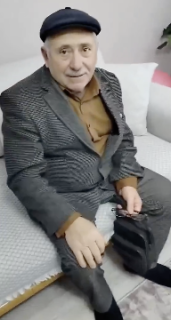 コケコッコーがうますぎる男性