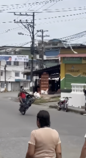 迷惑すぎるバイクパフォーマンス