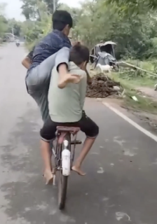 自転車二人乗り大失敗